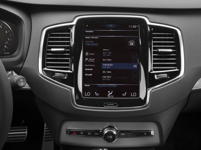 2017 Volvo XC90 T6 R-Design