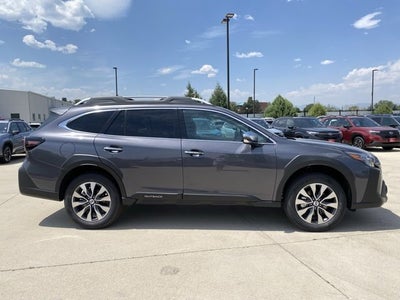 2025 Subaru OUTBACK Touring