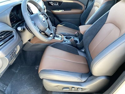 2025 Subaru FORESTER Touring Hybrid