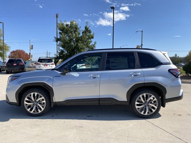 2025 Subaru FORESTER Touring Hybrid