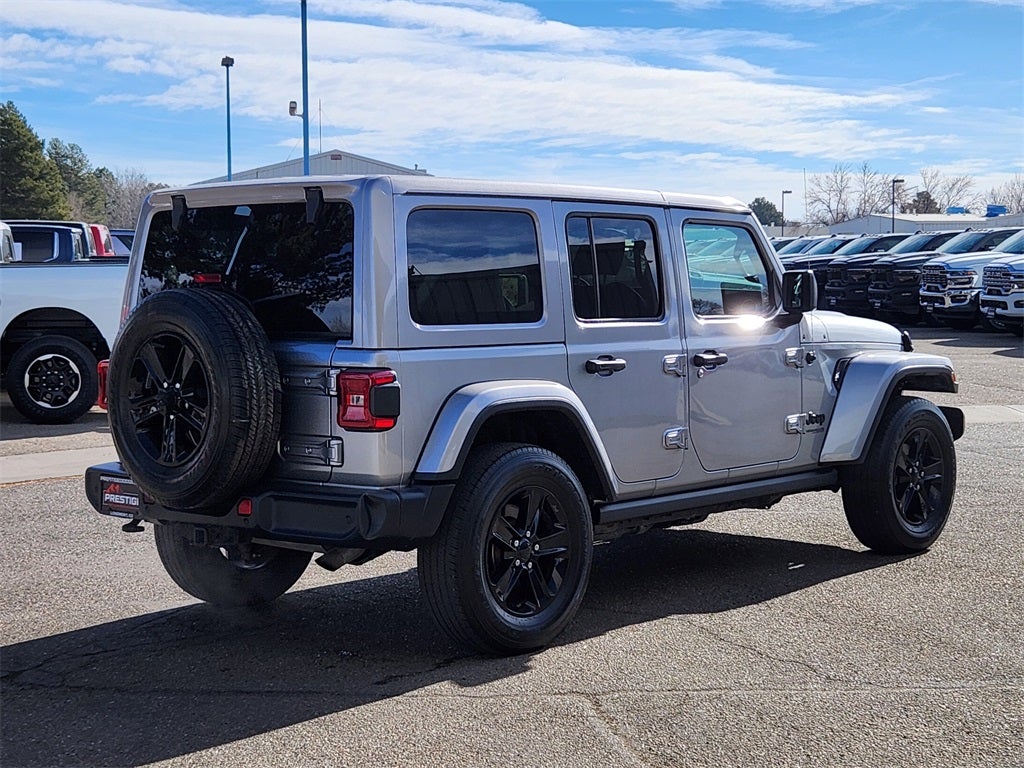 2020 Jeep Wrangler Unlimited Sahara Altitude