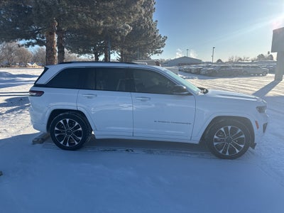 2022 Jeep Grand Cherokee Overland 4x4