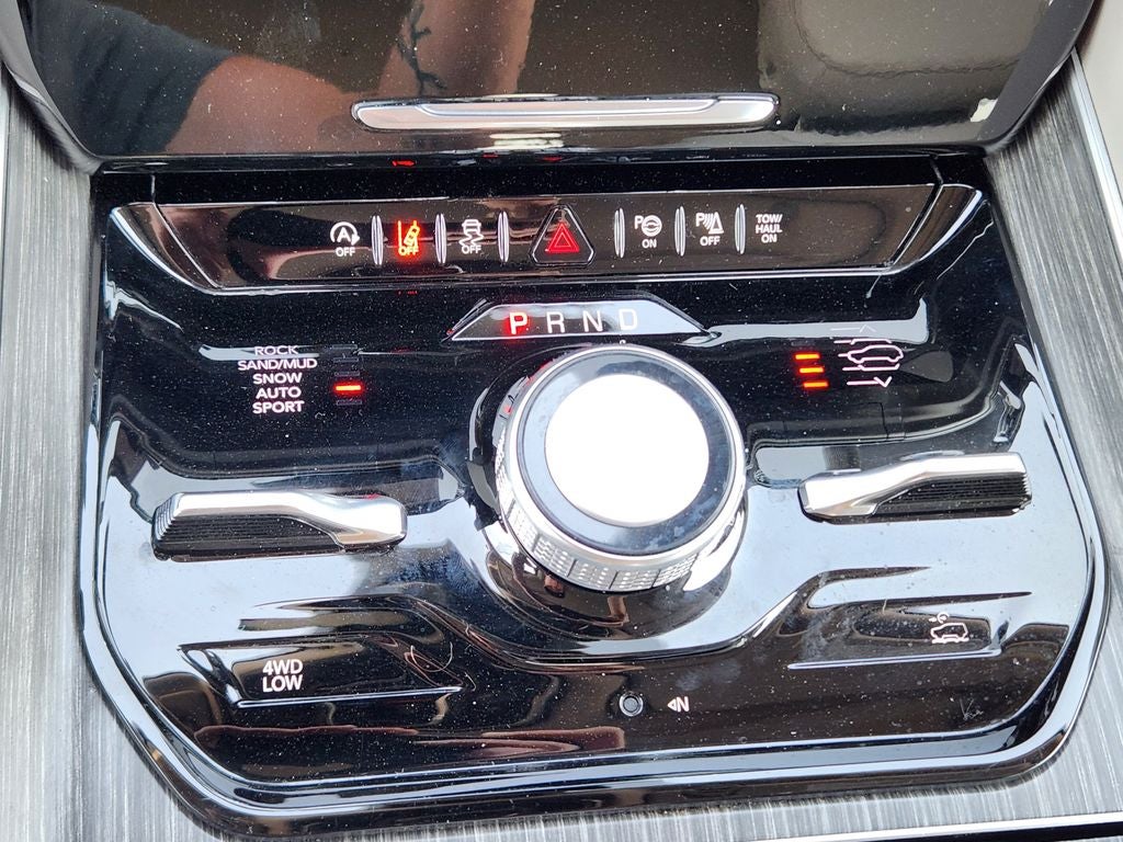 2024 Jeep Wagoneer Series III