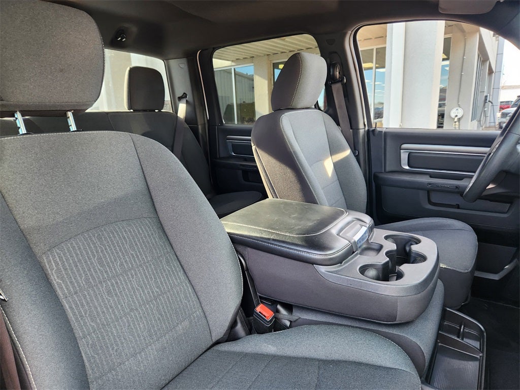 2024 RAM 1500 Classic Warlock Crew Cab 4x4 5'7' Box