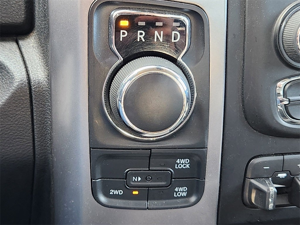 2023 RAM 1500 Classic SLT Crew Cab 4x4 5'7' Box