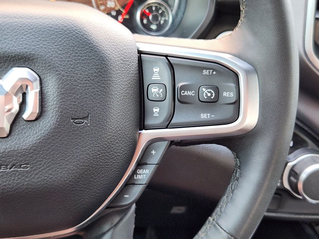2025 RAM 1500 Big Horn Crew Cab 4x4 5'7' Box