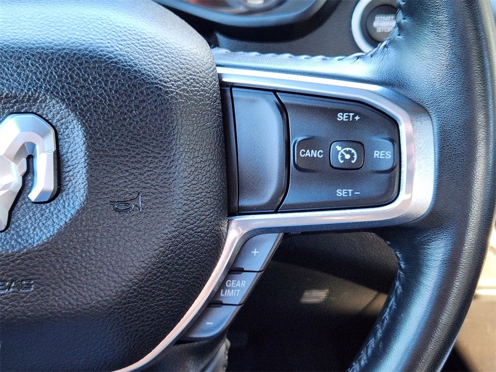 2023 RAM 1500 Laramie Crew Cab 4x4 5'7' Box