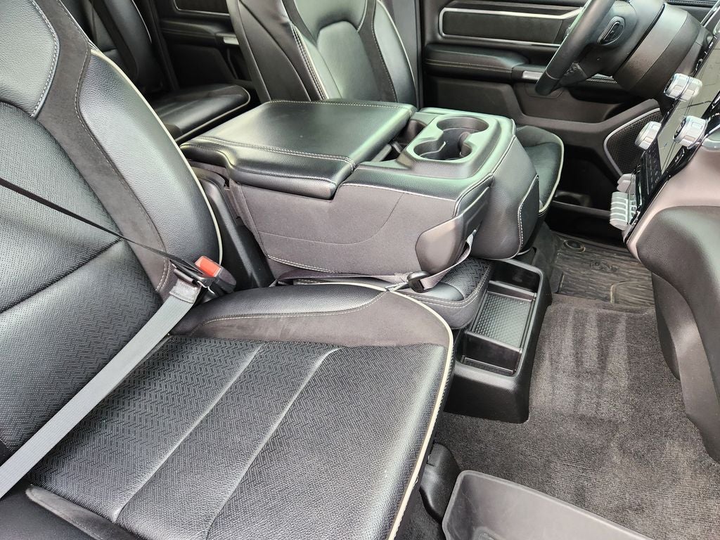 2023 RAM 1500 Laramie Crew Cab 4x4 5'7' Box