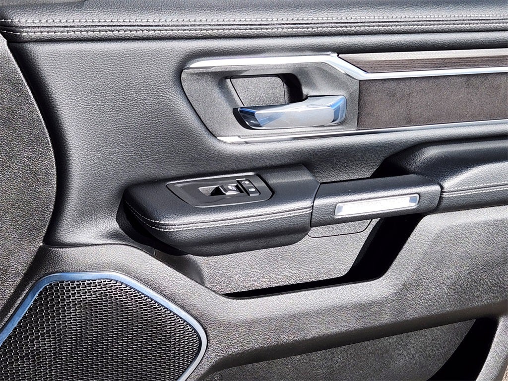 2025 RAM 1500 Laramie Crew Cab 4x4 5'7' Box