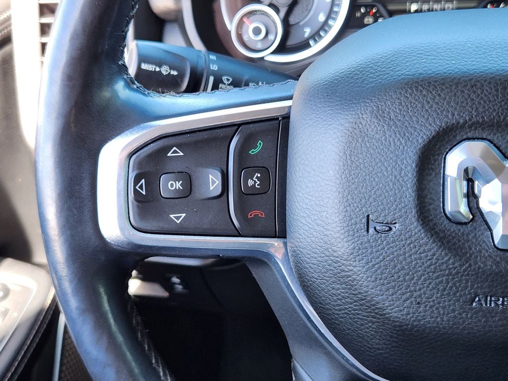 2019 RAM 1500 Laramie Crew Cab 4x4 5'7' Box