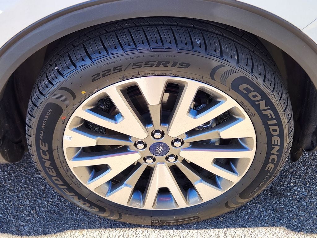 2020 Ford Escape Titanium Hybrid