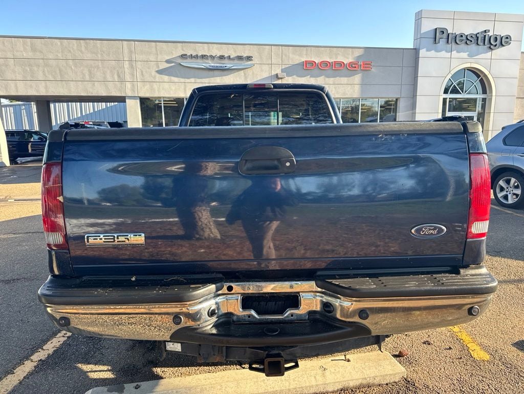 2005 Ford F-350SD Lariat