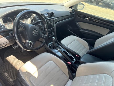 2014 Volkswagen Passat 1.8T Sport