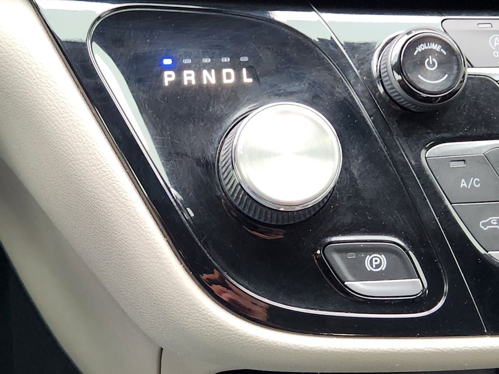 2020 Chrysler Voyager LXI