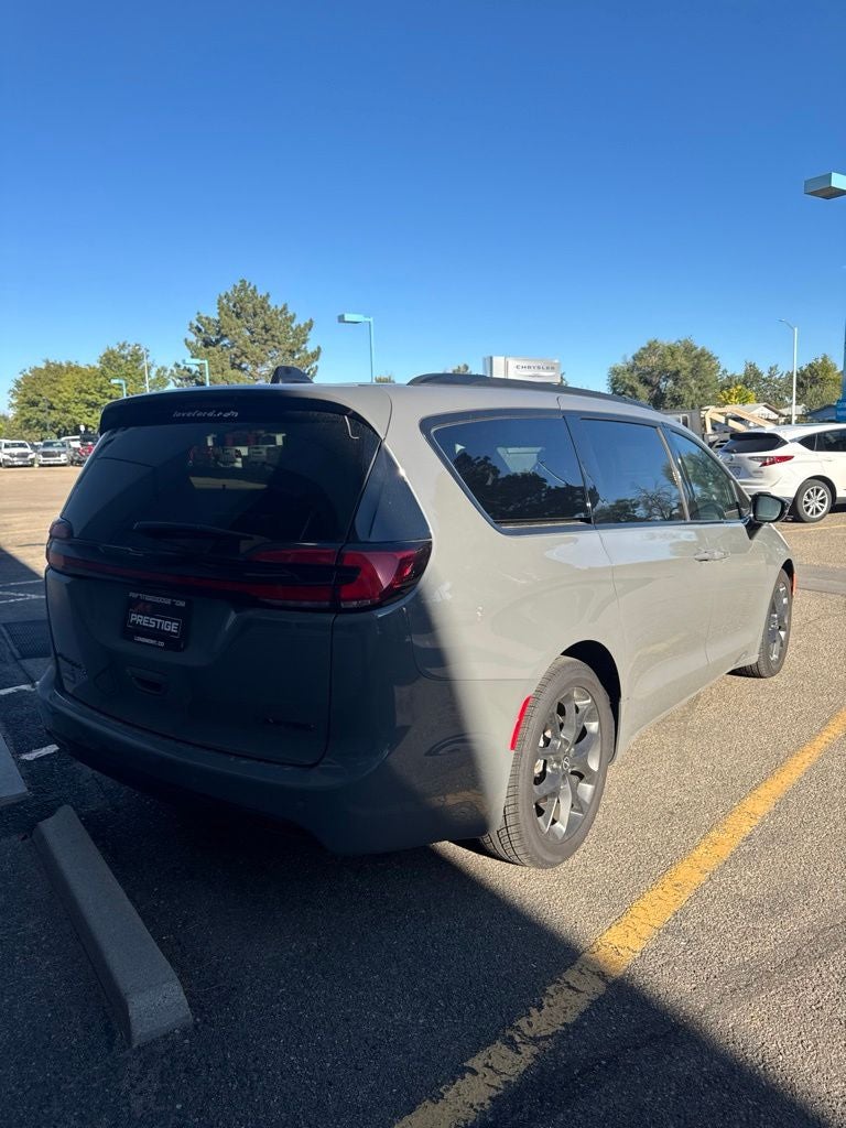2025 Chrysler Pacifica Limited