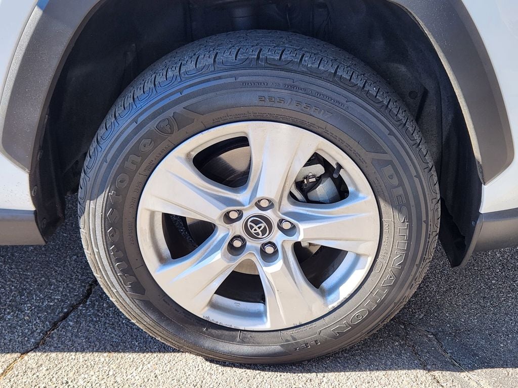 2020 Toyota RAV4 XLE