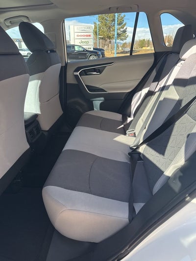 2020 Toyota RAV4 XLE