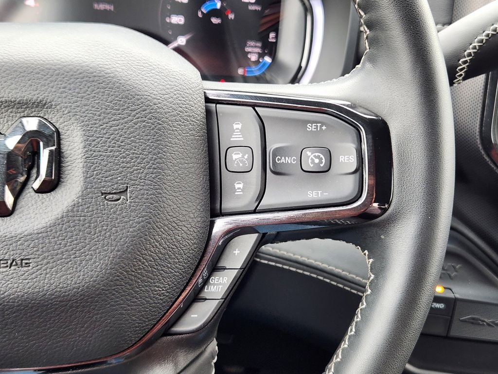 2024 RAM 3500 Limited Crew Cab 4x4 8' Box