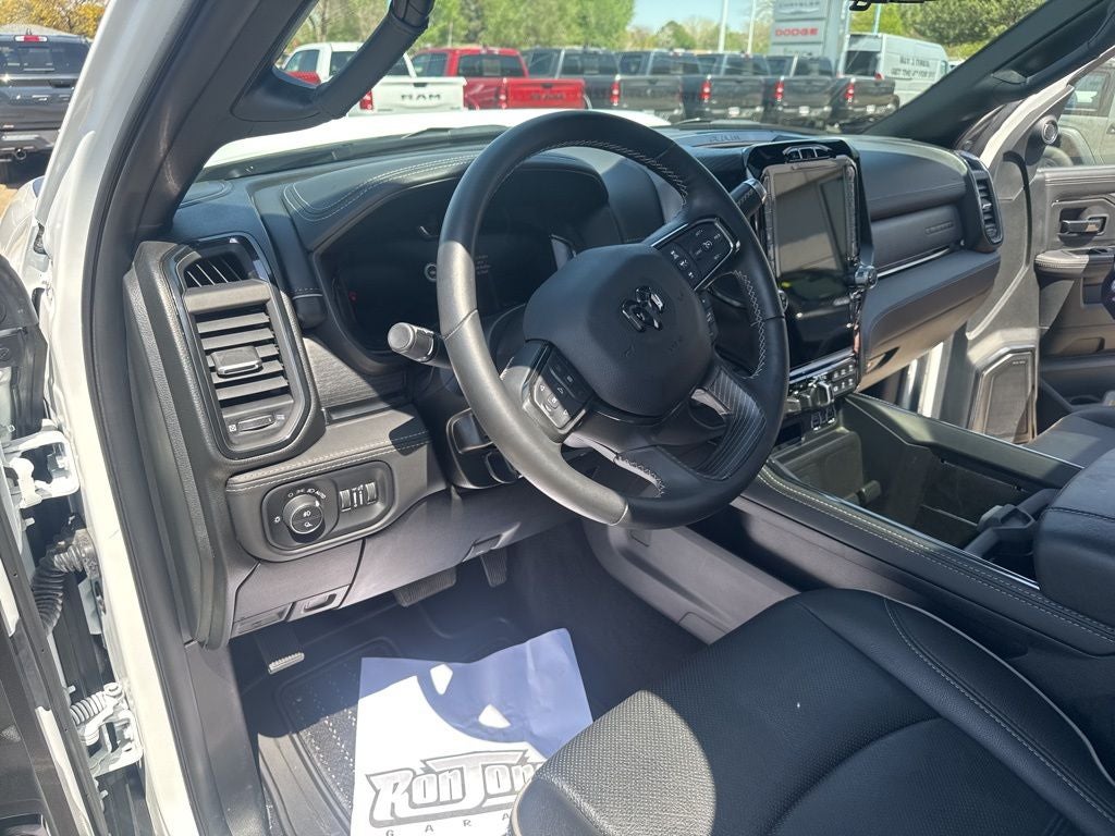 2024 RAM 3500 Limited Crew Cab 4x4 8' Box