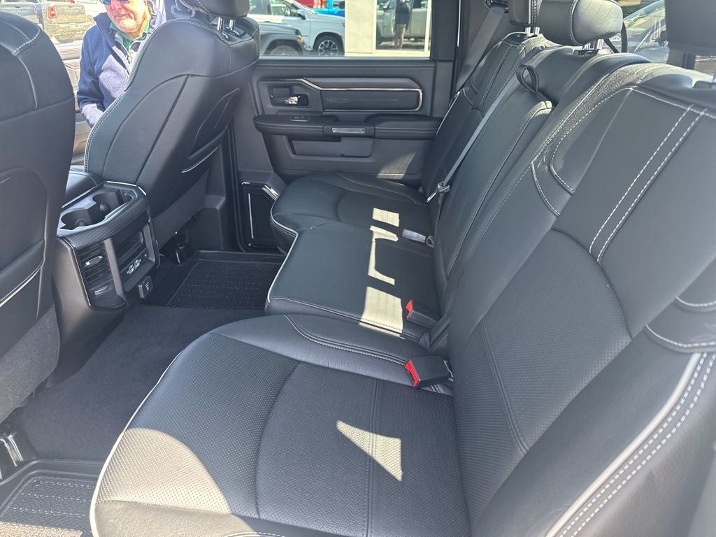 2024 RAM 3500 Limited Crew Cab 4x4 8' Box