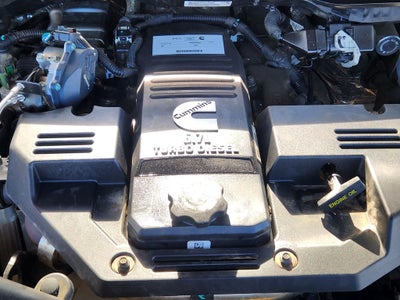 2022 RAM 2500 Tradesman Crew Cab 4x4 8' Box