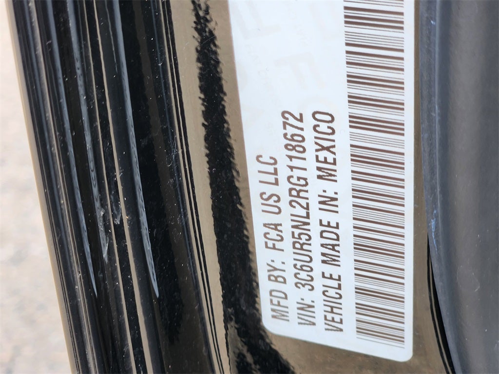 2024 RAM 2500 Laramie Crew Cab 4x4 6'4' Box