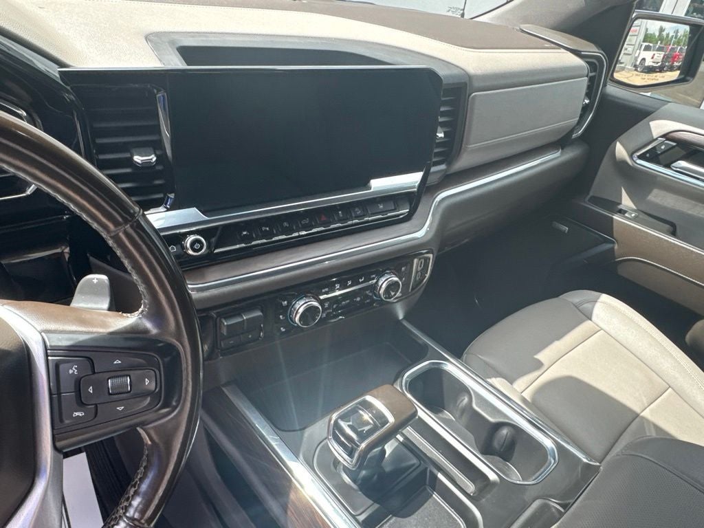 2023 GMC Sierra 1500 4WD Crew Cab Standard Box SLT