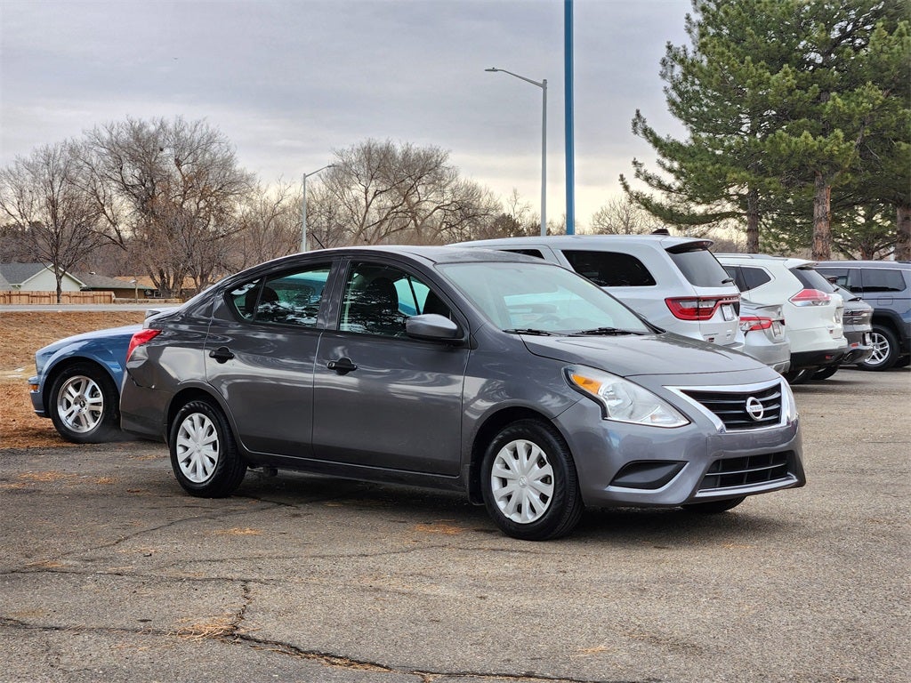 2019 Nissan Versa 1.6 S+