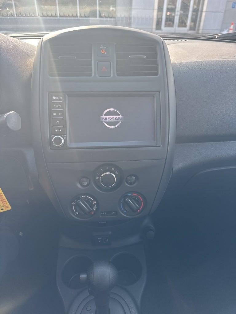 2019 Nissan Versa 1.6 S+