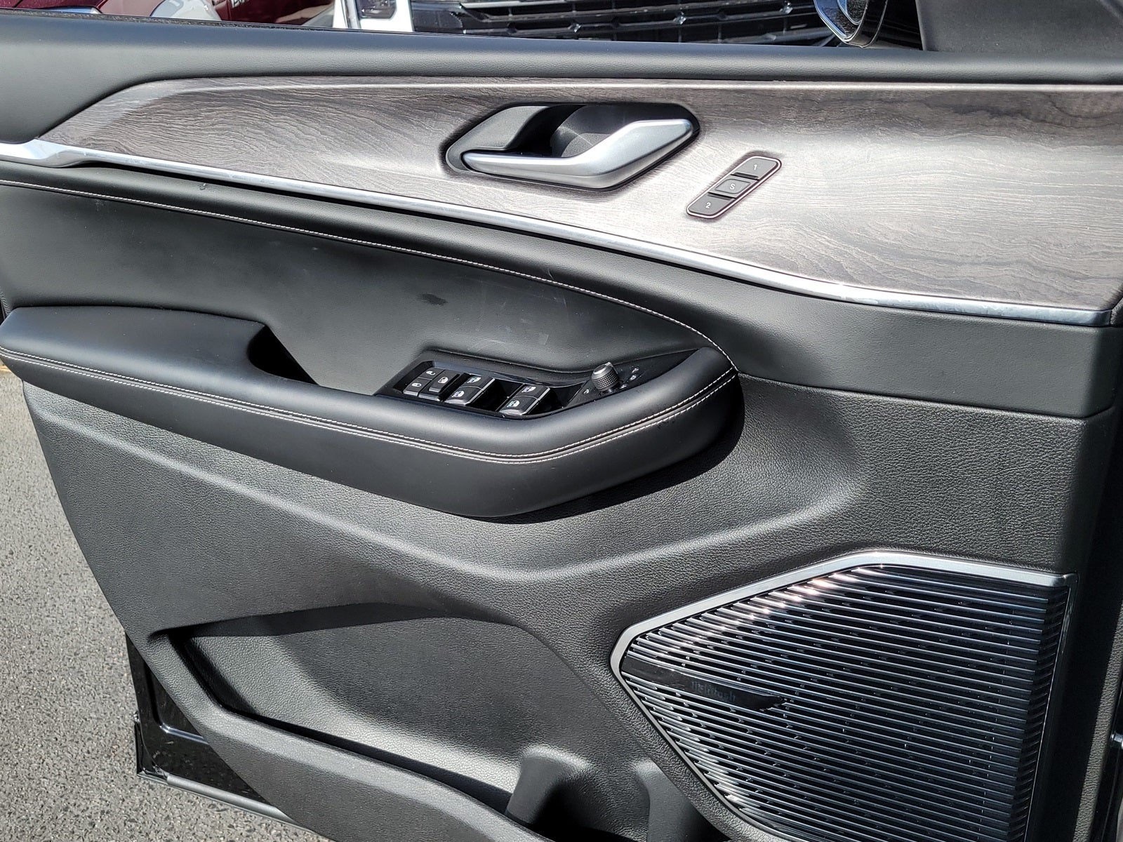 2022 Jeep Grand Cherokee Overland