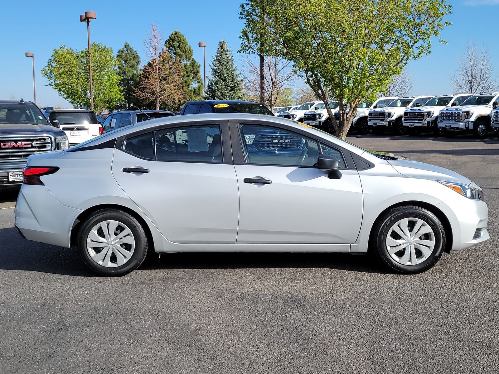 2020 Nissan Versa 1.6 S