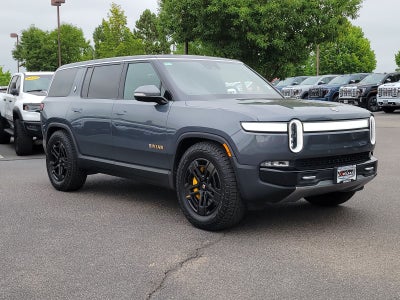 2024 Rivian R1S Adventure