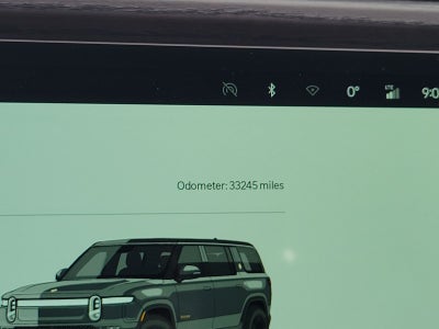 2024 Rivian R1S Adventure