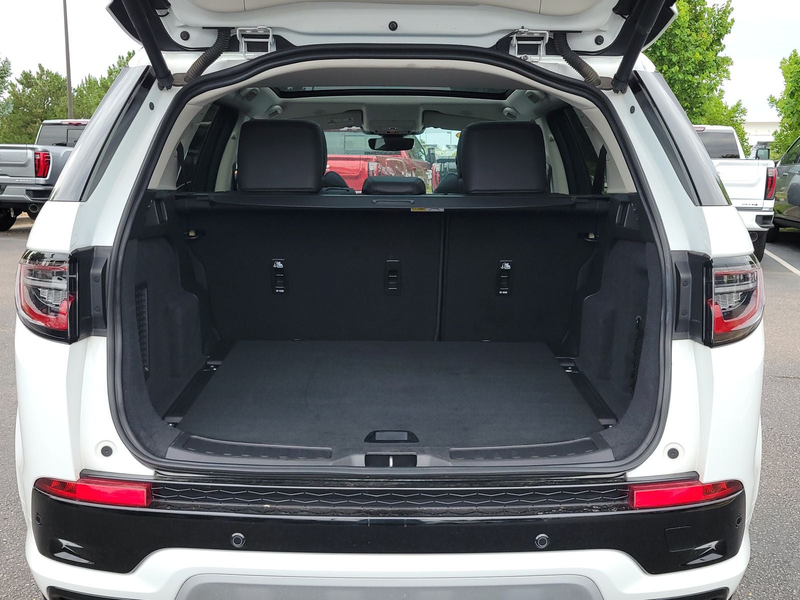 2024 Land Rover Discovery Sport S
