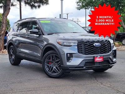 2025 Ford Explorer ST-Line