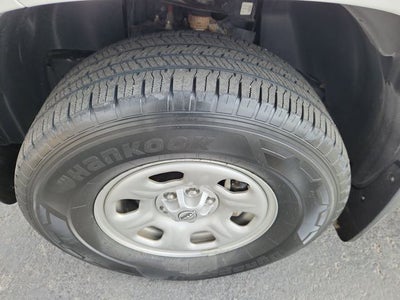 2022 Nissan Frontier S