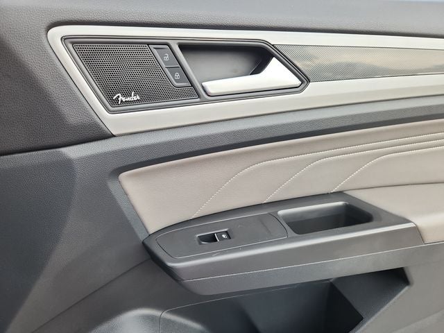 2022 Volkswagen Atlas Cross Sport 3.6L V6 SEL Premium R-Line