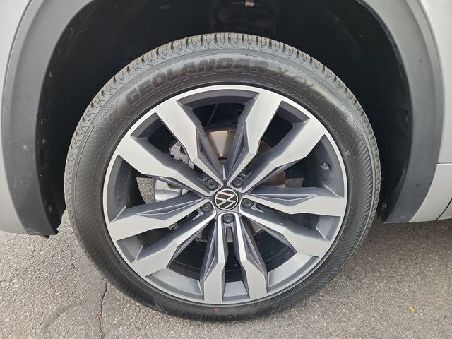2022 Volkswagen Atlas Cross Sport 3.6L V6 SEL Premium R-Line