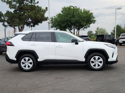 2025 Toyota RAV4 LE