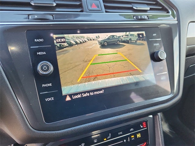 2022 Volkswagen Tiguan SE R-Line Black