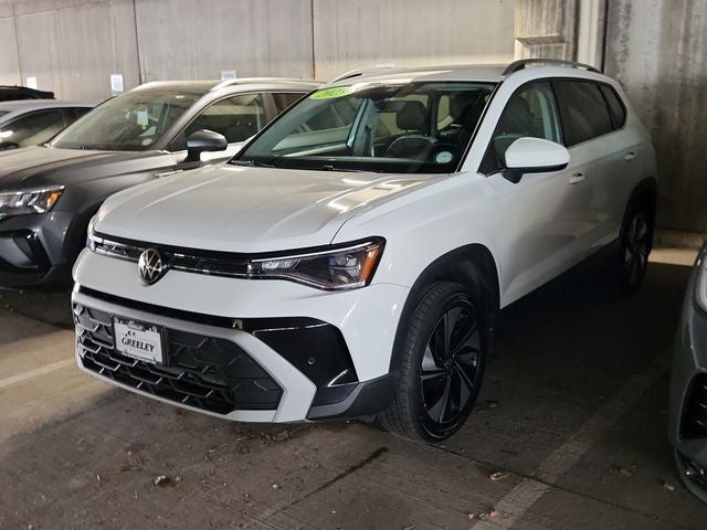 2025 Volkswagen Taos SE