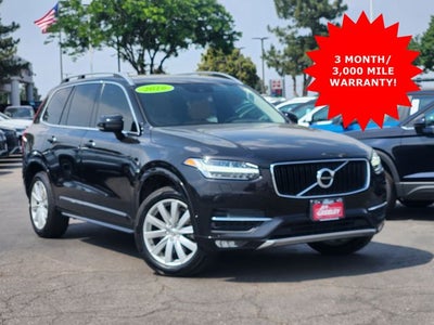 2016 Volvo XC90 T6 Momentum