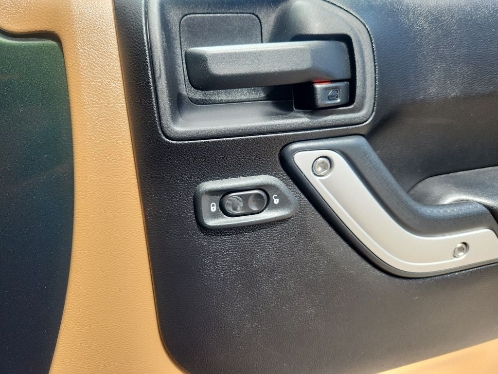 2012 Jeep Wrangler Sahara