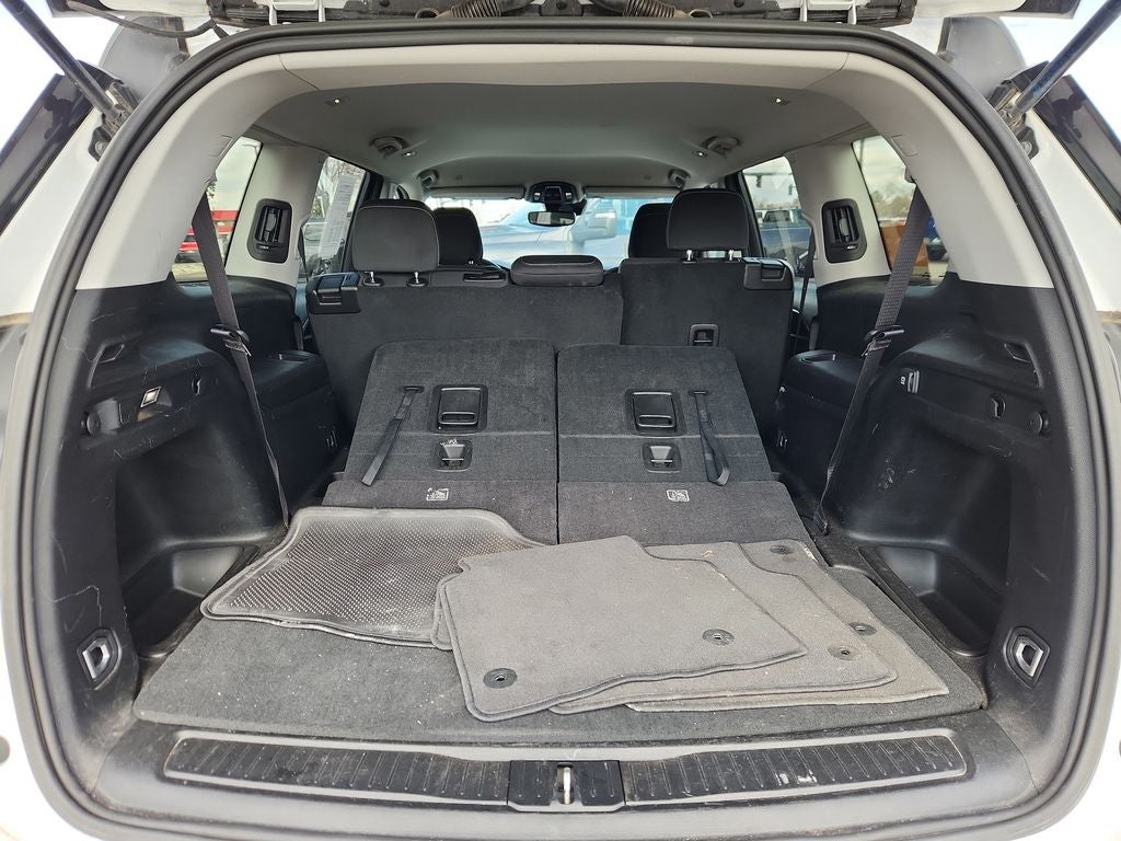 2023 Jeep Grand Cherokee L Laredo 4x4