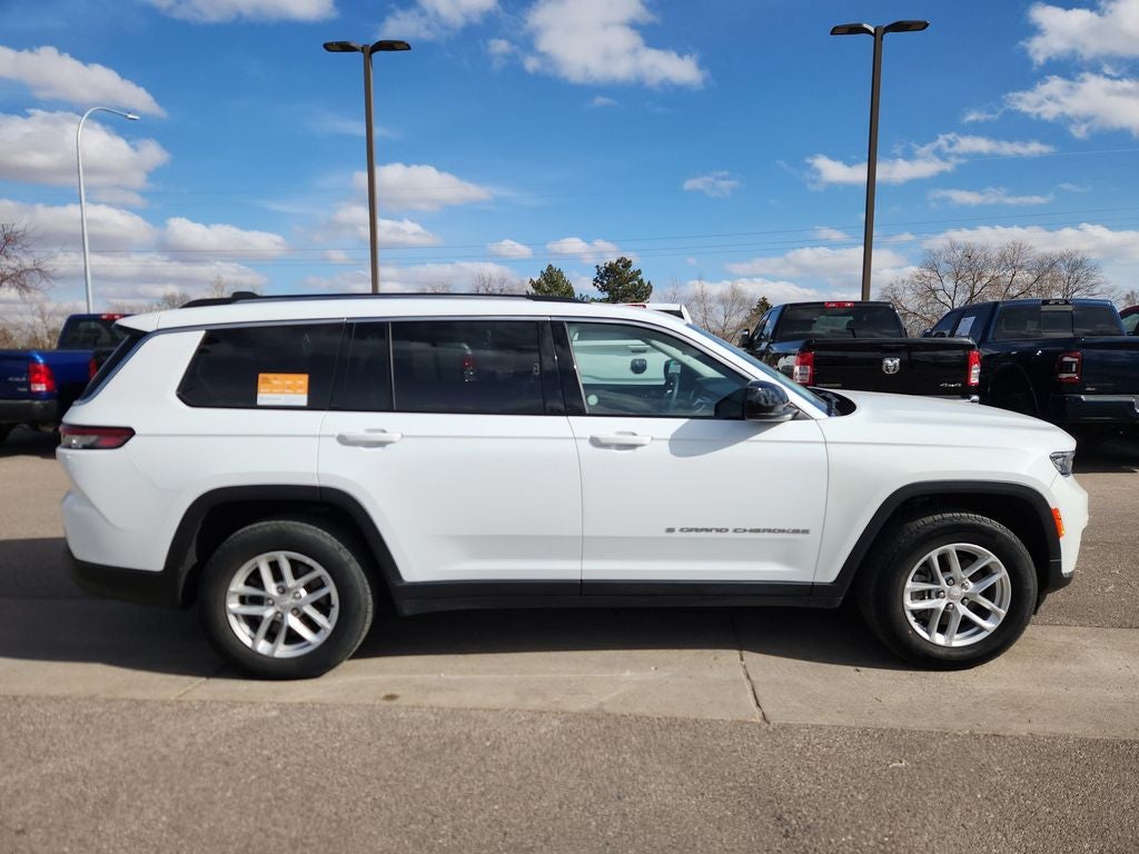2023 Jeep Grand Cherokee L Laredo 4x4