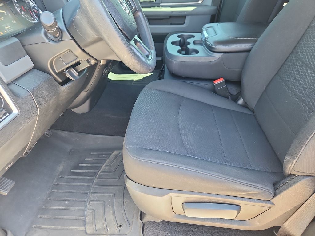 2020 RAM 1500 Classic Warlock Quad Cab 4x4 6'4' Box