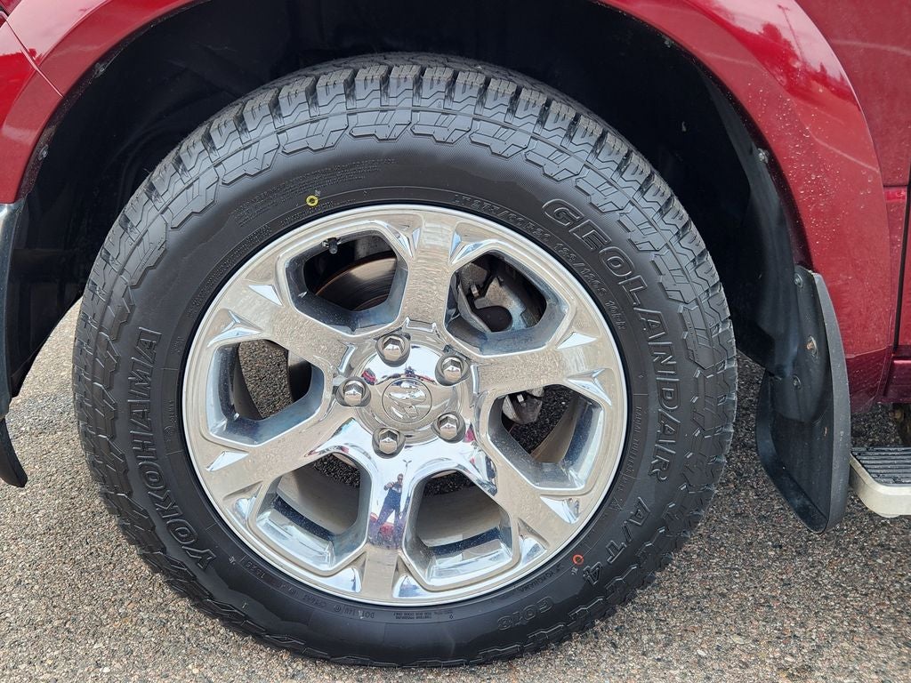 2018 RAM 1500 Laramie Crew Cab 4x4 5'7' Box