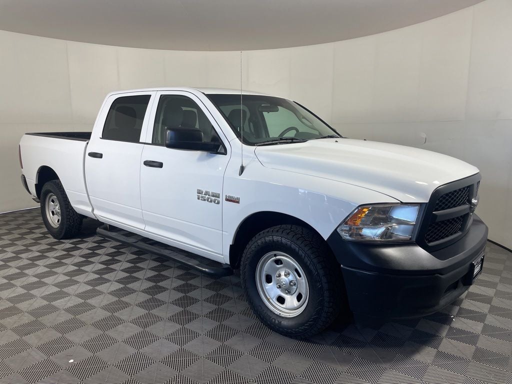 2017 RAM 1500 Tradesman Crew Cab 4x4 6'4' Box