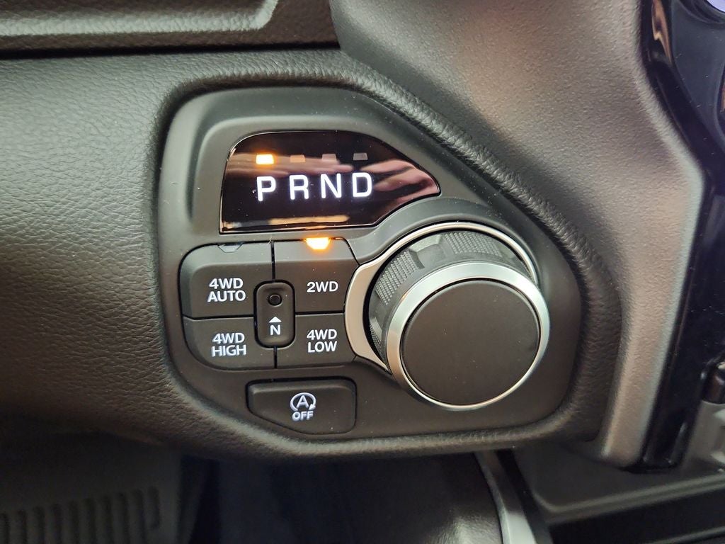 2025 RAM 1500 Big Horn Crew Cab 4x4 5'7' Box
