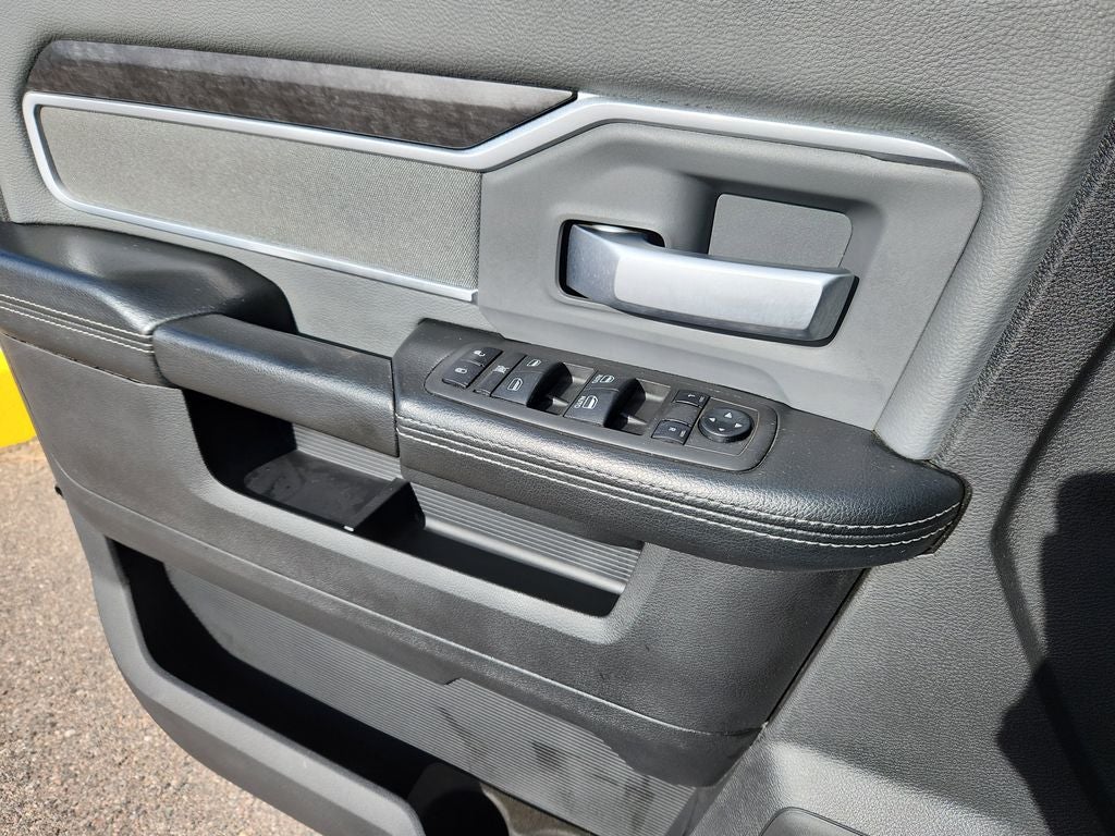 2022 RAM 3500 Big Horn Crew Cab 4x4 8' Box